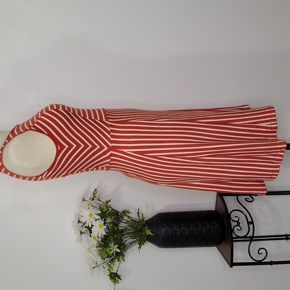 Banana Republic Red and White Striped Sleeveless Dress SZ 0 - Picture 2 of 10